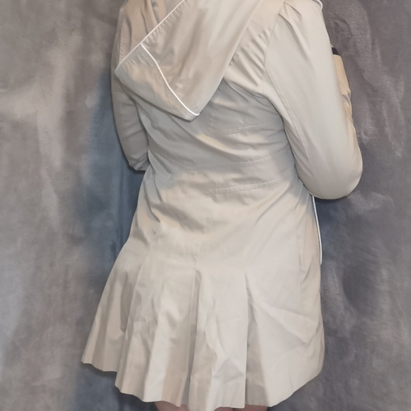 Guess Ruffle Double Breast Trench Rain Coat w/hood - Picture 2 of 6